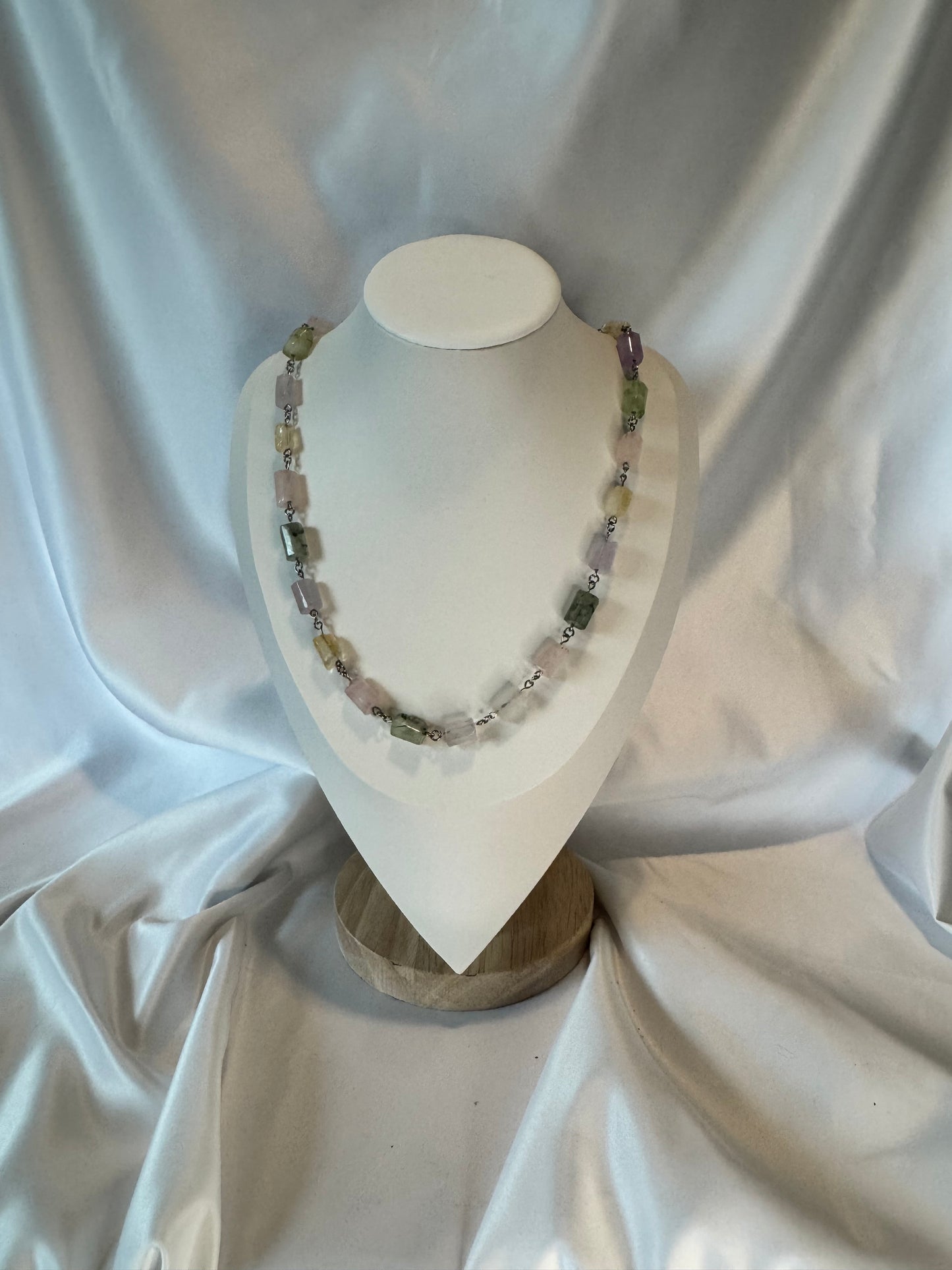 Soft and Beautiful Crystal Combination Necklace