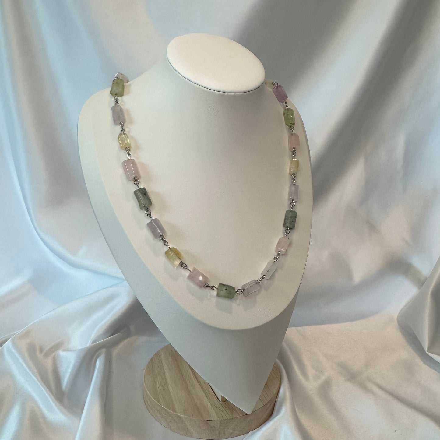 Soft and Beautiful Crystal Combination Necklace